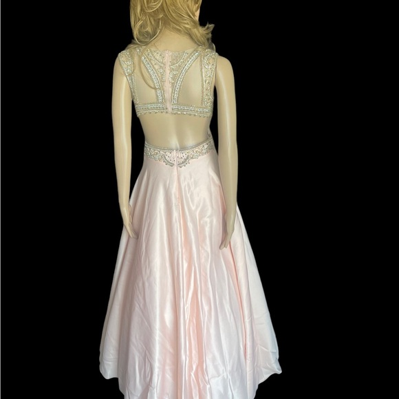 Aspeed Design - Embellished Sweetheart
Neckline Ballgown size XS - Picture 5 of 15